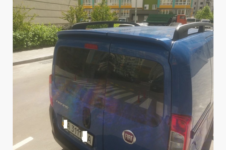 Peugeot Bipper 2008-2017 Heckspoiler Anatomic (Flügeltüren, grundiert zum Lackieren) Foto 5
