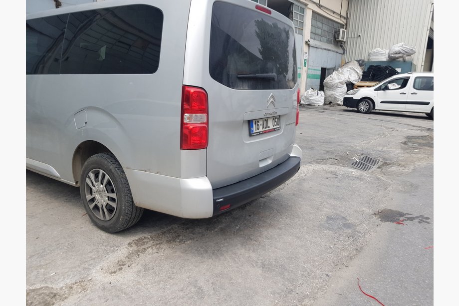 Toyota Proace 2016- рр. Накладка на задній бампер EuroCap (на довгу базу, ABS) Фото 7
