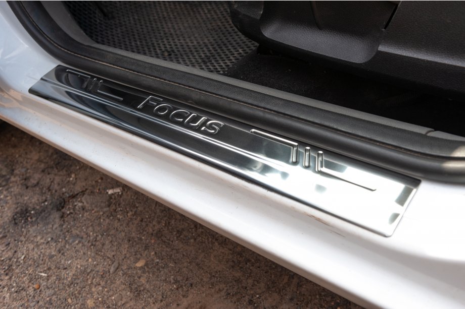 Ford Focus 2005-2008 OmsaLine door sill covers Image