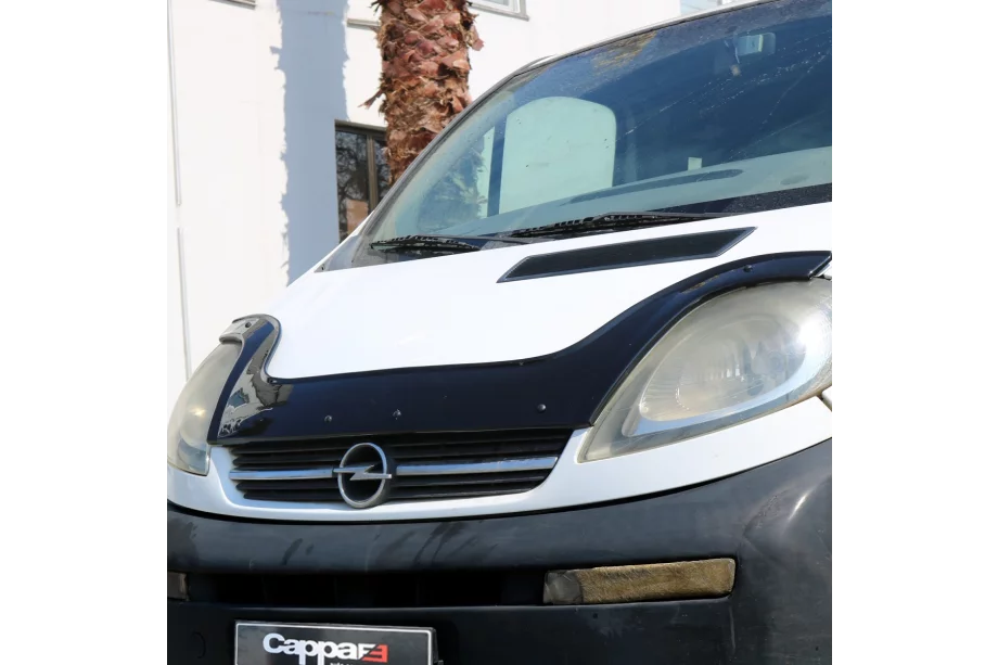 Opel Vivaro 2001–2015 Motorkapdeflector lang (EuroCap) Foto 3