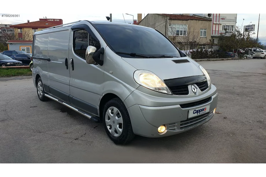 Renault Trafic 2001–2015 Deflector de capó corto (EuroCap) Foto 4