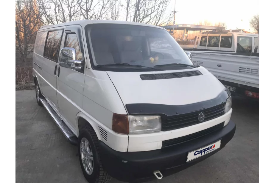 Volkswagen T4 Transporter 1990-2003 Deflektor maski (proste reflektory) (EuroCap V1) Zdjęcia 4