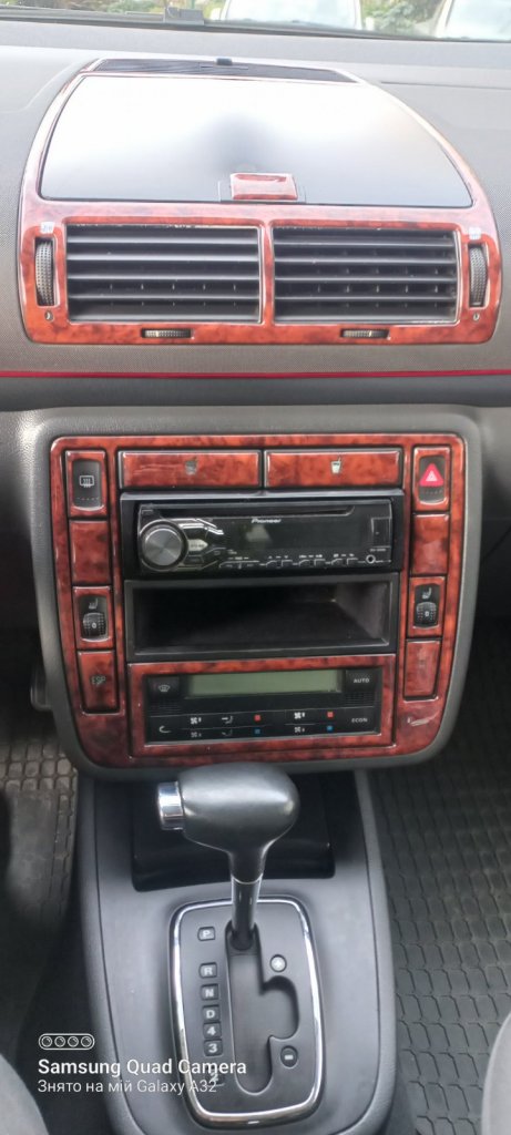 Накладки на панель Дерево для Ford Galaxy 1995-2006 рр - фото 10