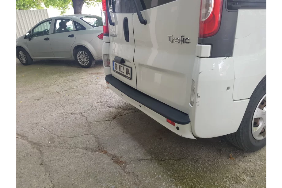 Opel Vivaro 2001–2015 гг. Накладка на задний бампер EuroCap (ABS) Фото 5