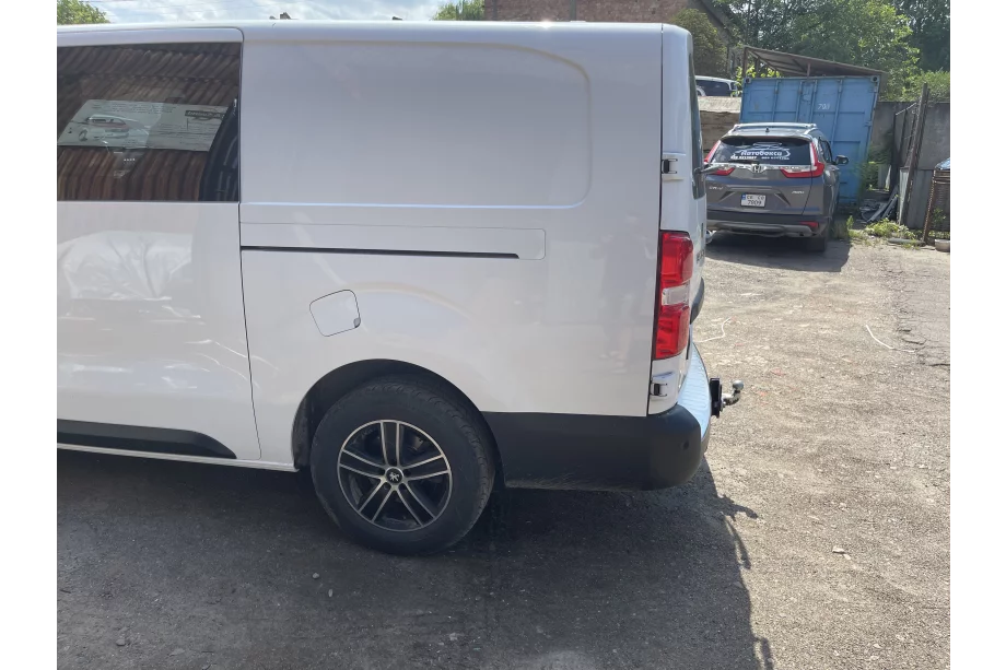 Peugeot Traveller 2017- гг. Накладка на задний бампер с загибом OmsaLine (нержавейка) Фото 14