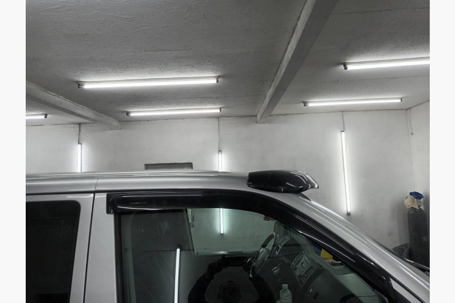 Volkswagen T5 Caravelle 2004–2010 Vindrutevisir (för lackering) Foto 7
