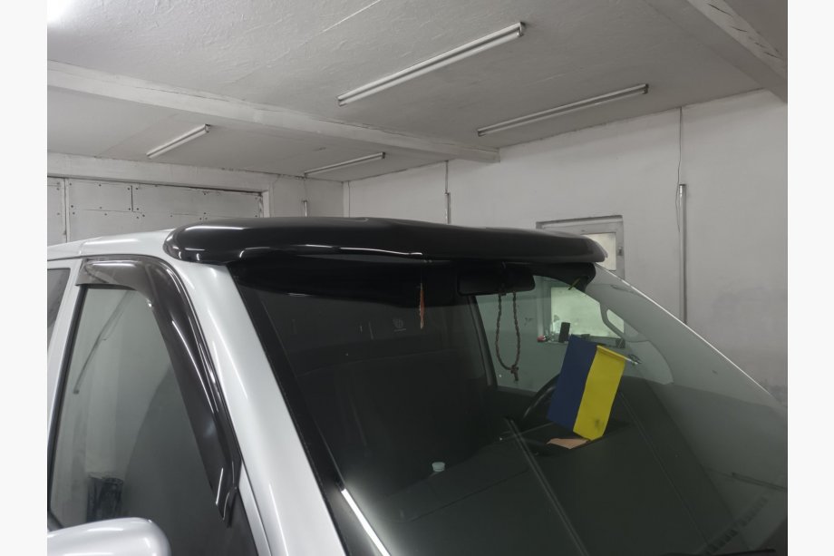 Volkswagen T5 Caravelle 2004–2010 Vindrutevisir (för lackering) Foto 9