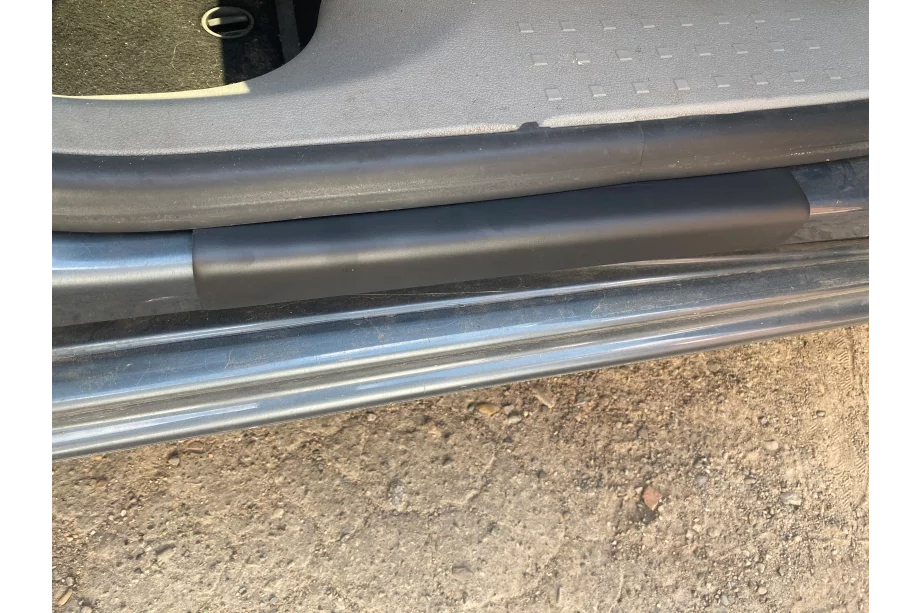 Volkswagen Caddy 2010-2015 T&uuml;rschweller Abdeckungen EuroCap (4 Stk, ABS) Foto 2