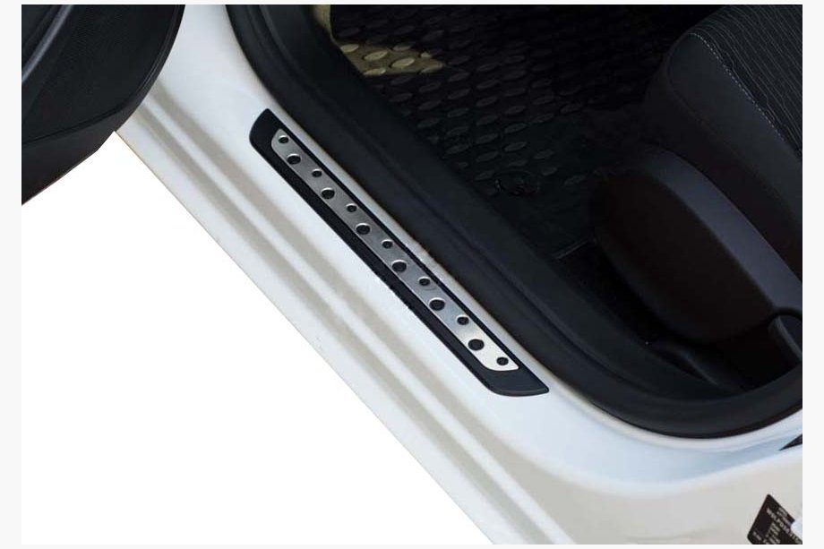 Volkswagen Golf 7/E-Golf 2012-2020 рр. Накладки на пороги Flexill Dotline (4 шт, нерж) Фото 5