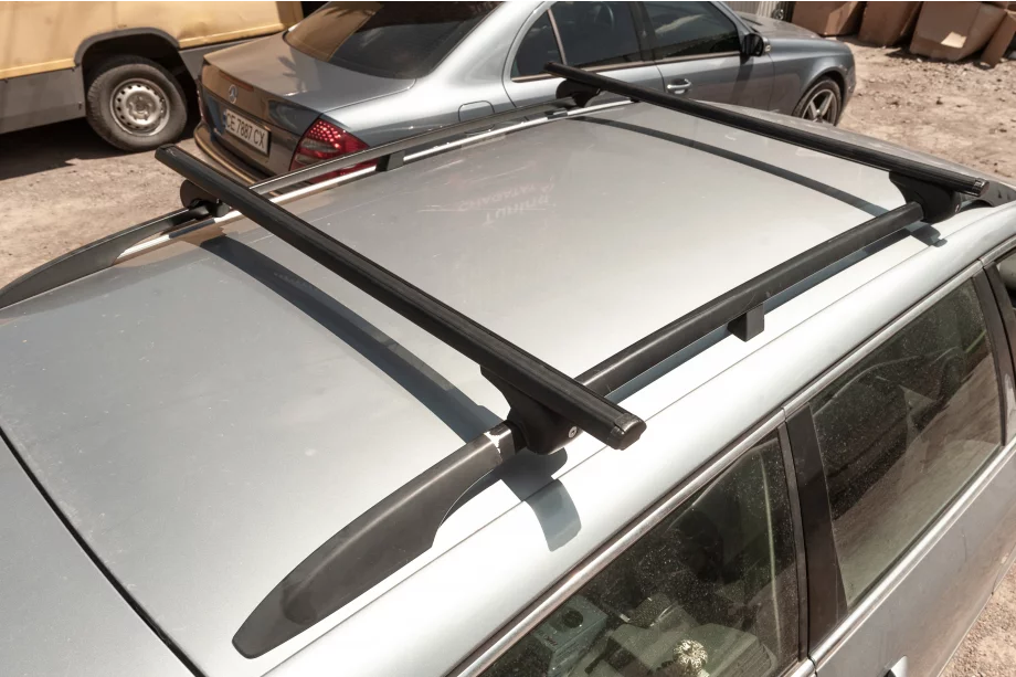 Opel Frontera 1991–1998 Příčníky na klasické střešní podélníky uzamykatelné na klíč Bold Bar V1 (2 ks) Fotografie 16