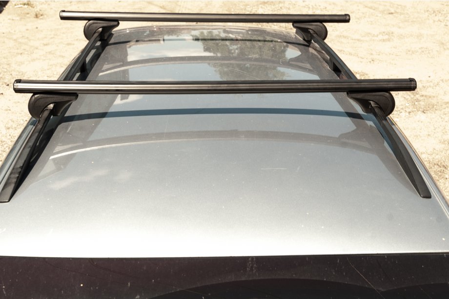 Jeep Grand Cherokee ZJ 1993–1998 Poikittaispalkit tavallisille kattokaiteille, lukittavat avaimella Bold Bar V1 (2 kpl) Musta Kuva 19