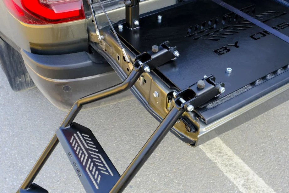 Ford Ranger 2007-2011 Ladeflachenleiter Foto 2