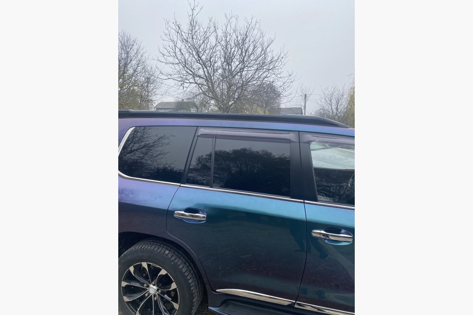 Lexus LX570/450d 2008–2022 Dakrails met dwarsbalken, zwart (Exclusive, 2 stuks) Foto 2