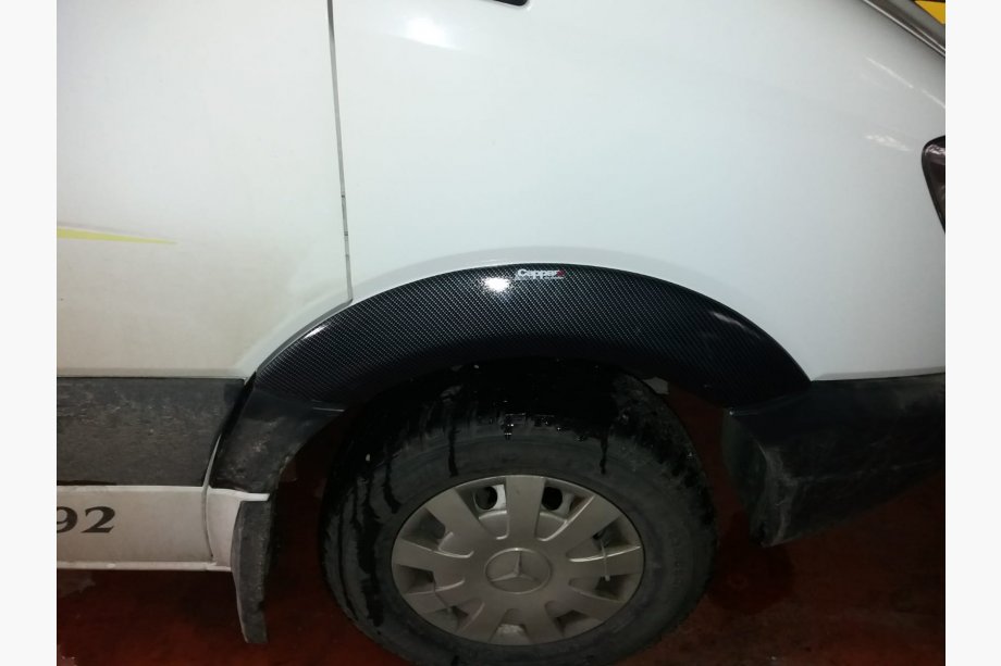 Volkswagen Crafter 2006–2016 Brede wielkastverbreders (set van 4, carbonlook) Foto 2