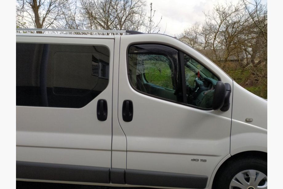 Renault Trafic 2001–2015 гг. Ветровики вставные (2 шт, HIC) Image