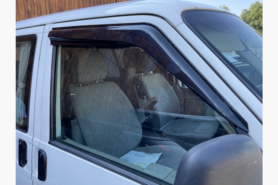 Volkswagen T4 Caravelle/Multivan 1990-2003 рр. Вітровики (2 шт., Sunplex Sport) Image