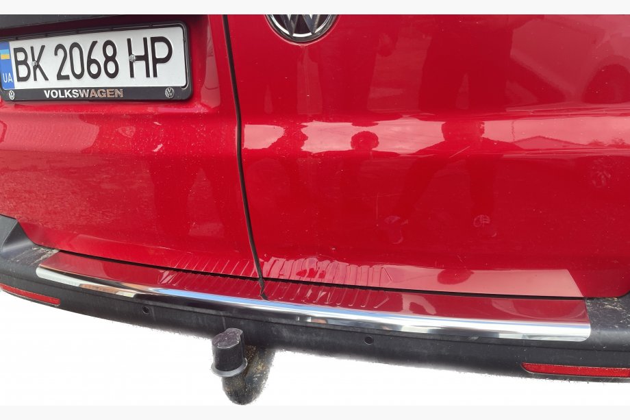 Volkswagen T5 Caravelle 2004–2010 Bagkofangerbeskytter med ombuk (Carmos V1, rustfrit stål) Foto 6