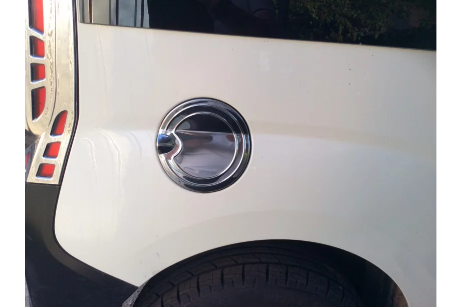 Fiat Fiorino/Qubo 2008-2024 Chrom Tankdeckelblende (Edelstahl) Foto 4