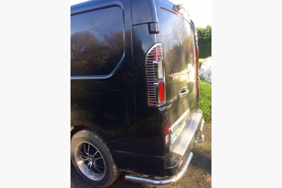 Opel Vivaro 2015-2019 Chrome Tail Light Covers (2 pcs, plastic) Photo 3