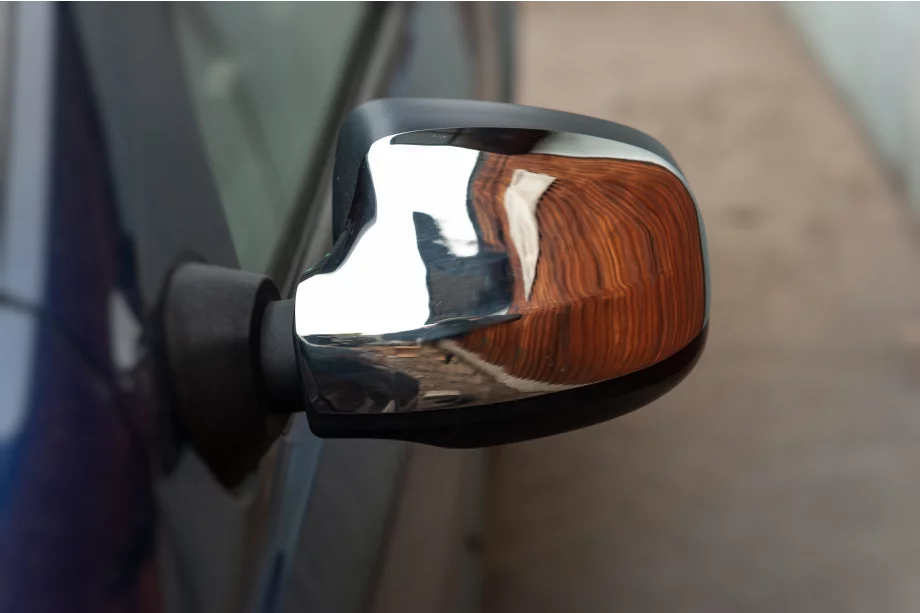 Dacia Logan II 2013–2022 Backspegelskåpor i rostfritt stål (övre del, 2 st) Foto 5