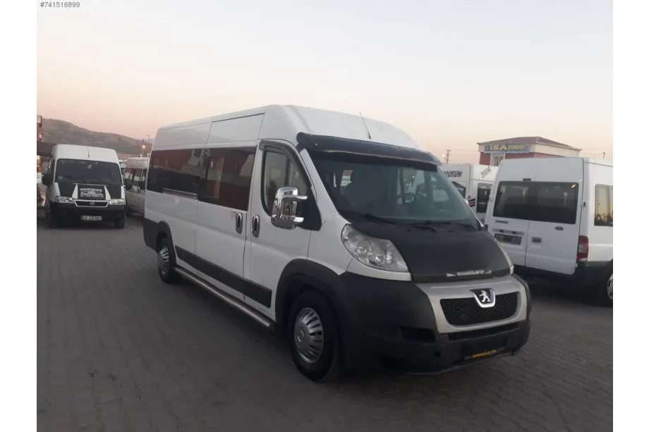 Fiat Ducato 2006-2025 гг. Козырек на лобовое стекло (черный глянец, 5мм) Фото 13