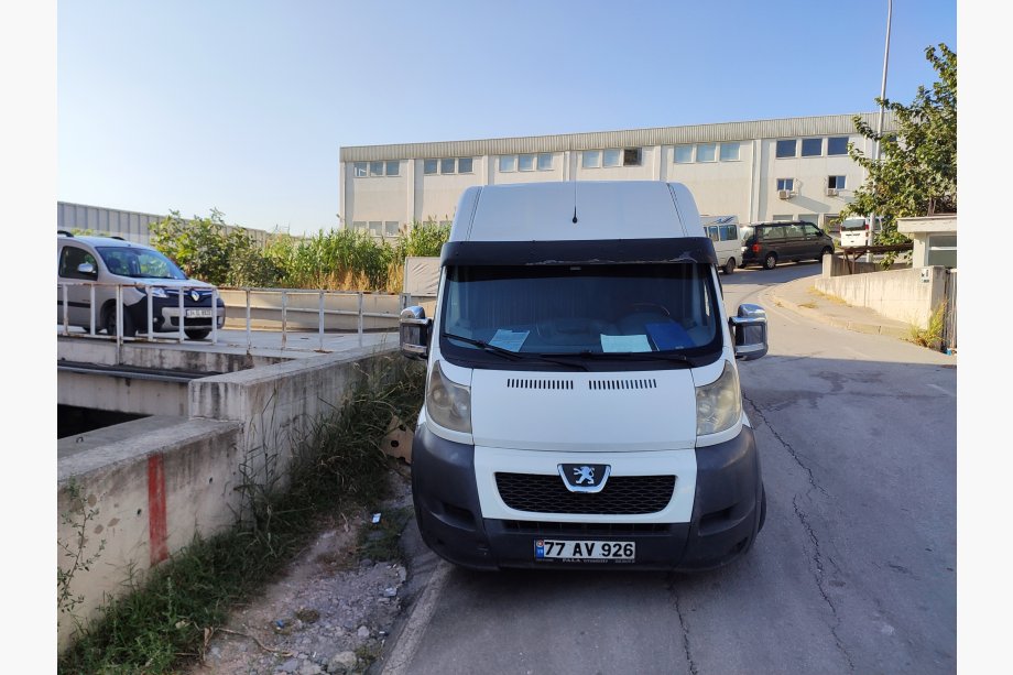 Fiat Ducato 2006-2025 рр. Козирьок на лобове скло (чорний глянець, 5мм) Фото 17