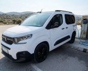 Opel Combo 2019- гг. Молдинги дверей (2025+, 4 шт., ABS) фото 2