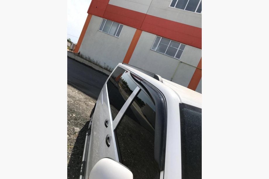 Volkswagen T5 Multivan 2003-2010 рр. Інтегровані рейлінги (чорні) Коротка база Фото 31
