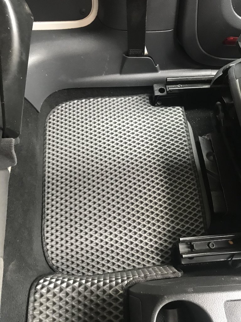 Килимки EVA (чорні) 2 шт, передні для Volkswagen Caddy 2015-2020 рр - фото 3