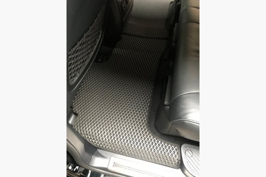 Lexus LX570/450d 2008-2022 EVA Floor Mats (2012-2021, Black) Photo 4