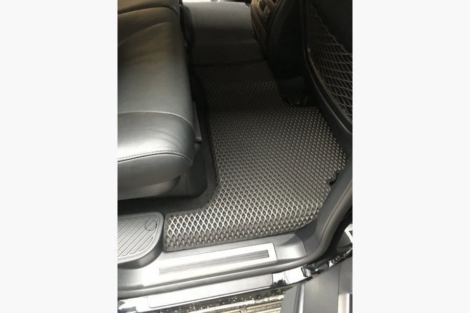 Lexus LX570/450d 2008-2022 EVA Floor Mats (2012-2021, Black) Photo 5
