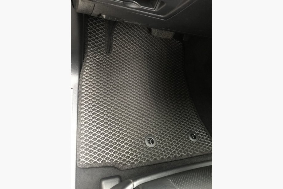 Lexus LX570/450d 2008-2022 EVA Floor Mats (2012-2021, Black) Photo 7