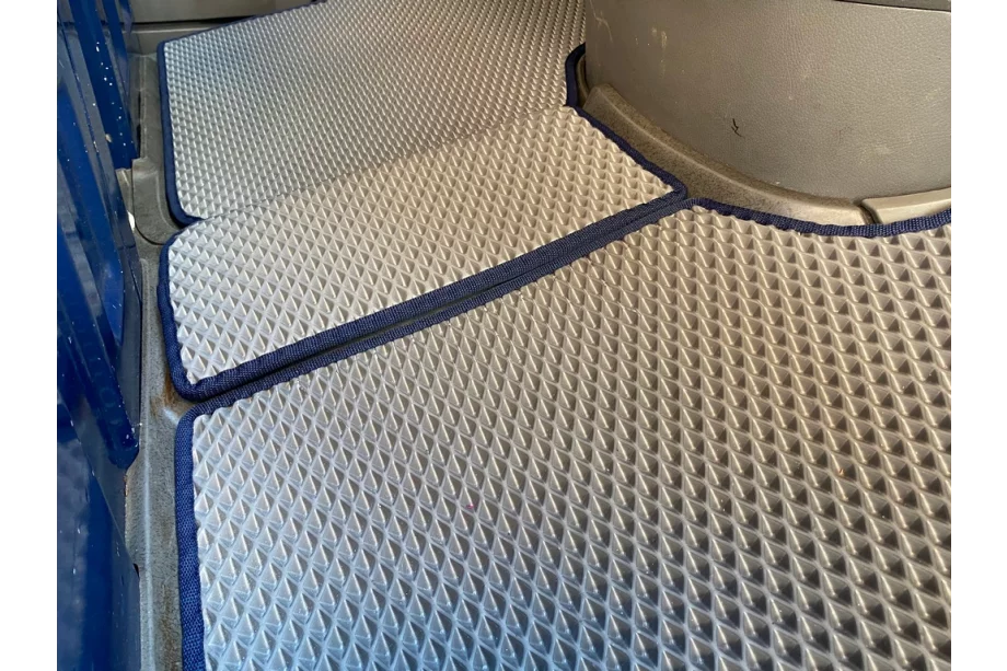 Volkswagen Crafter 2006–2016 EVA autokoberce do interiéru V1 (šedé) Fotografie 5