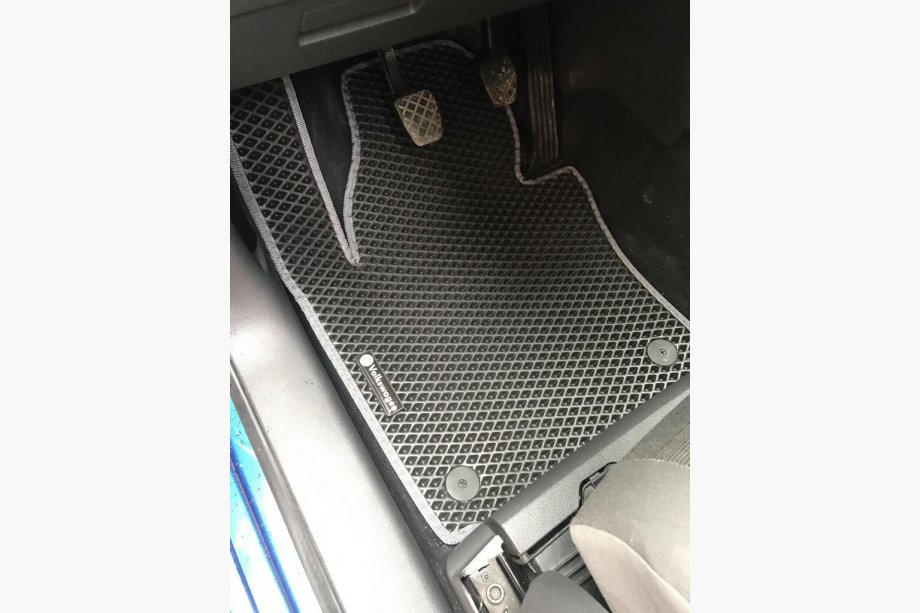 Volkswagen Touran 2010-2015 рр. Килимки EVA (чорні) Фото 4