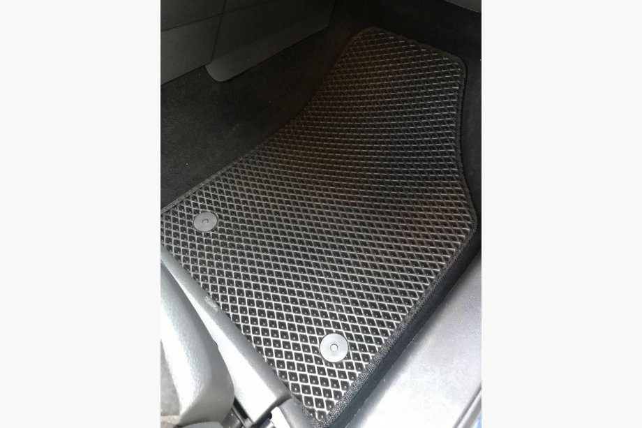 Volkswagen Touran 2010-2015 рр. Килимки EVA (чорні) Фото 7
