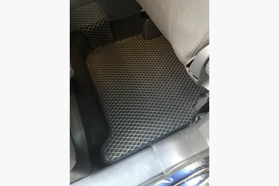 Volkswagen Touran 2010-2015 рр. Килимки EVA (чорні) Фото 8