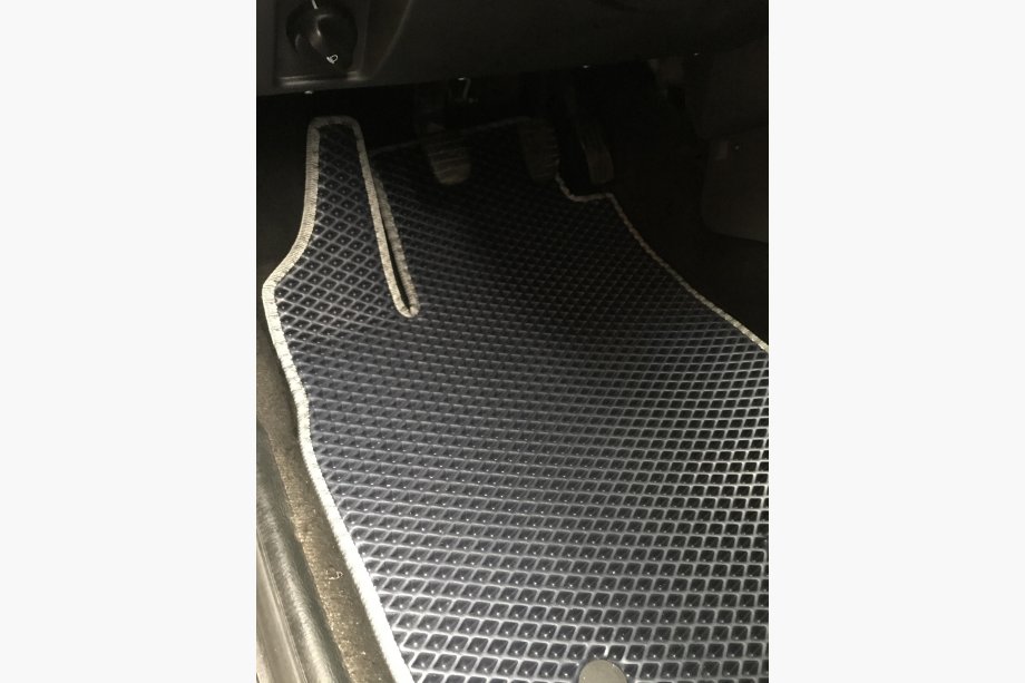 Dacia Duster 2008-2017 Коврики EVA (черные) Image