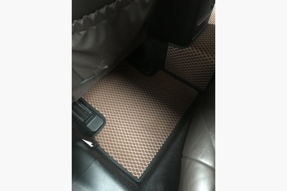 Infiniti QX70 2013–2019 EVA-auton matot (tiilikuvio) Kuva 7
