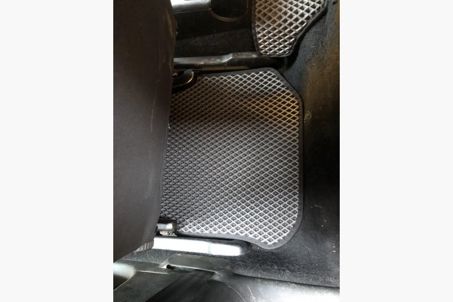 Volkswagen Golf 4 1997-2006 EVA Floor Mats (black) Photo 13