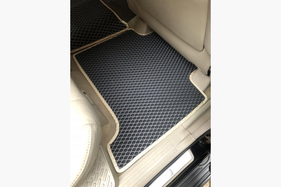Toyota Land Cruiser Prado 120 2002-2009 EVA Floor Mats (2 Rows, Black) Photo 5