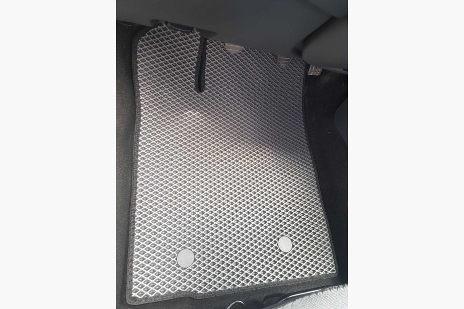 Renault Sandero 2007-2013 рр. Килимки EVA (чорні) Image