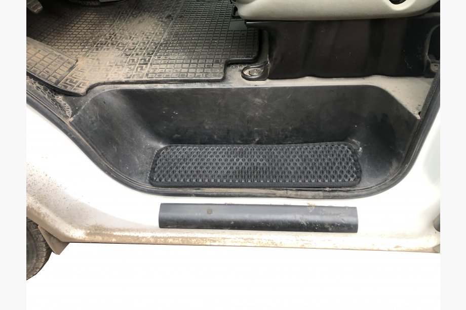 Renault Trafic 2001-2015 рр. Килимки на пороги (3 шт, EVA, чорні) Фото 4