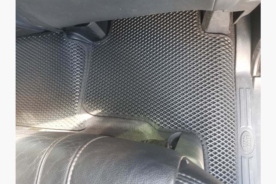 Land Rover Discovery III 2004–2009 EVA Floor Mats (black) Photo 5