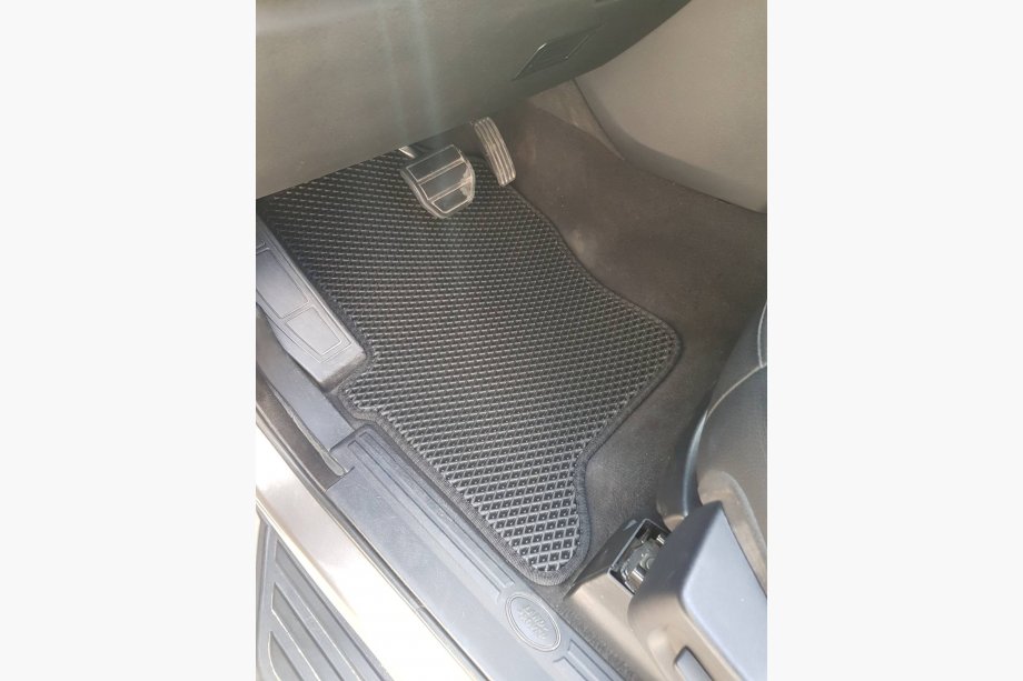 Land Rover Discovery III 2004–2009 EVA Floor Mats (black) Photo 10