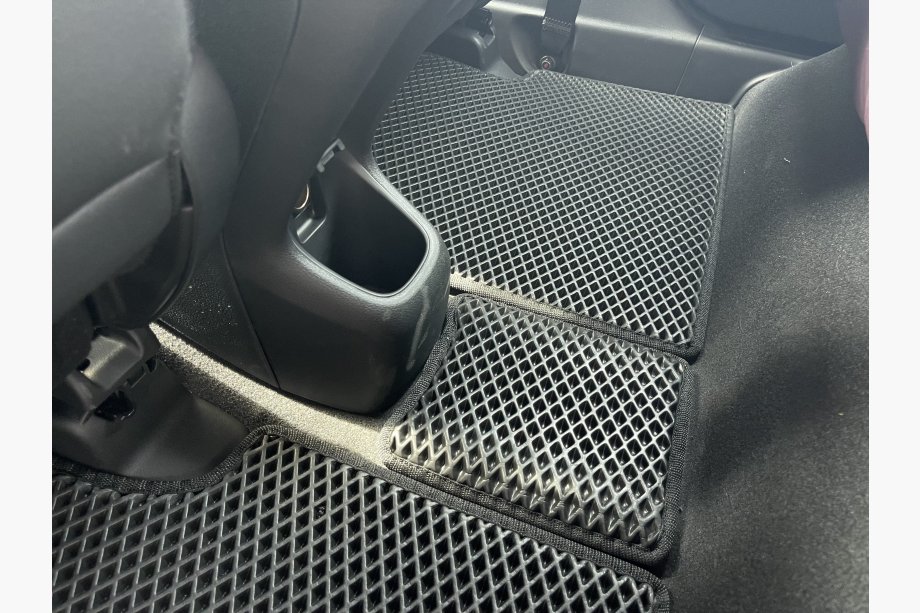 Dongfeng M-NV 2020- EVA Floor Mats (black) Photo 8