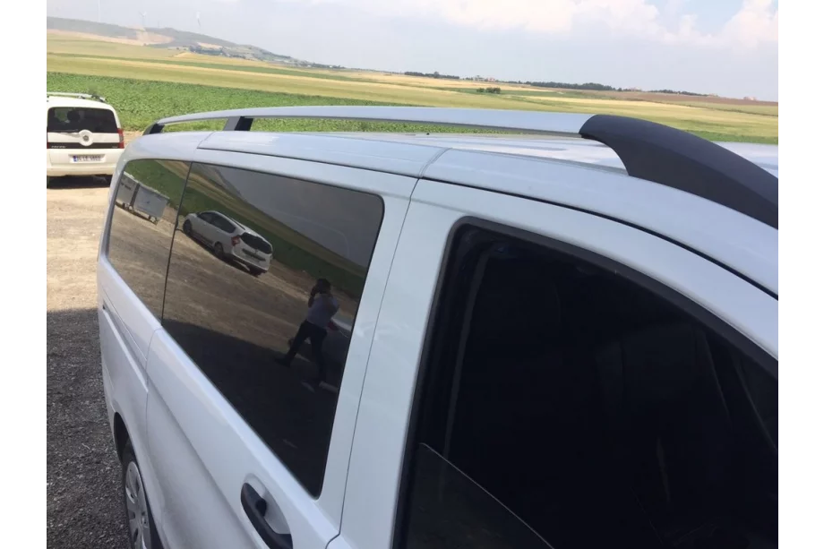 Mercedes Vito W639 2004–2014 Hromēti jumta reliņi Elite (plastmasas kājas) Foto 5
