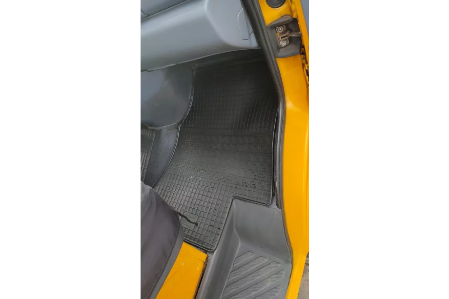 Mercedes Sprinter W901/902/903/904/905 1995–2006 Kumiset sisämatot (3 kpl, Polytep) Kuva 3